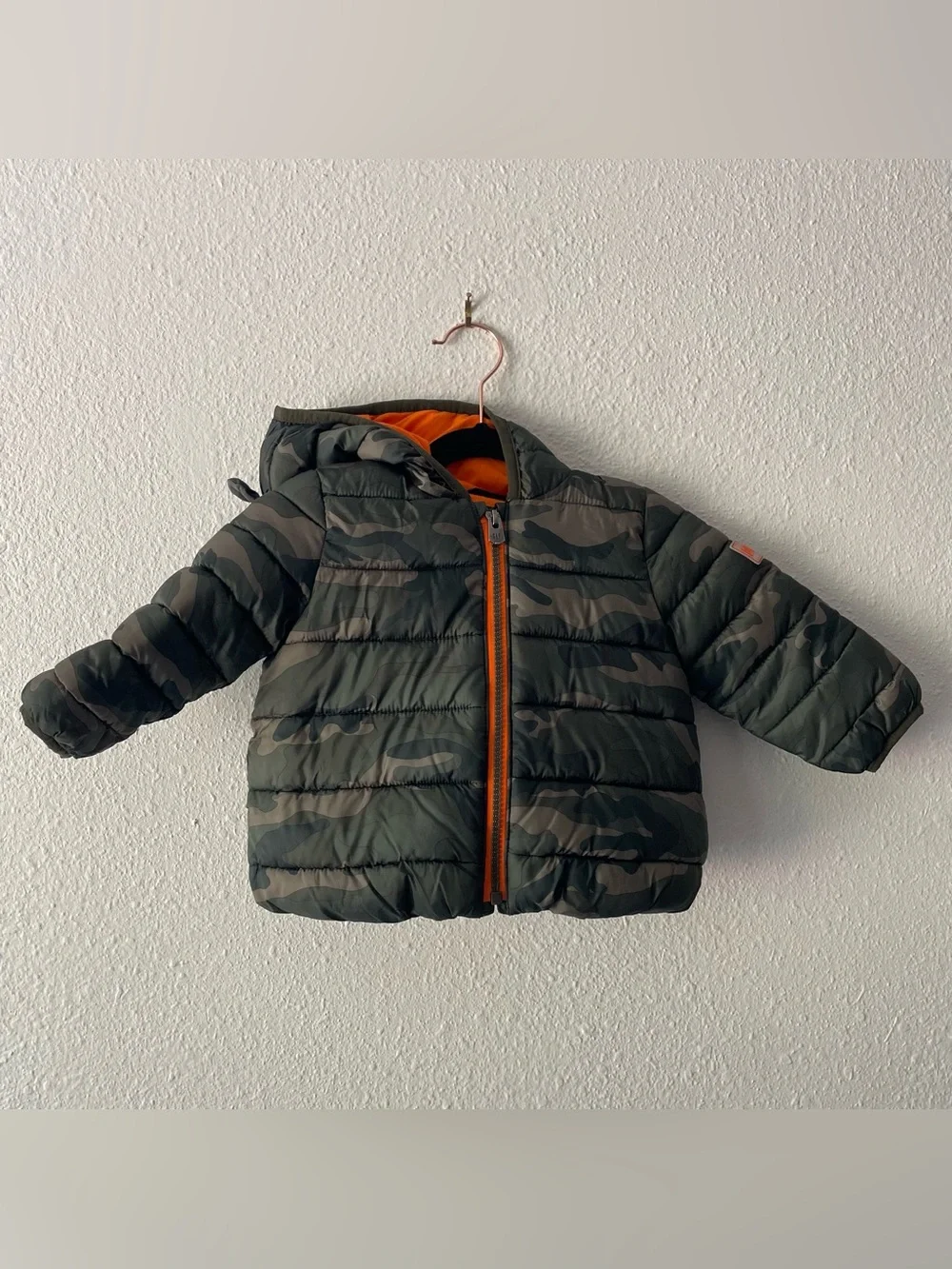 Baby Gap Boys 12-18M Camo Puffer Jacket Hood Bear Ears Orange Lined Coat